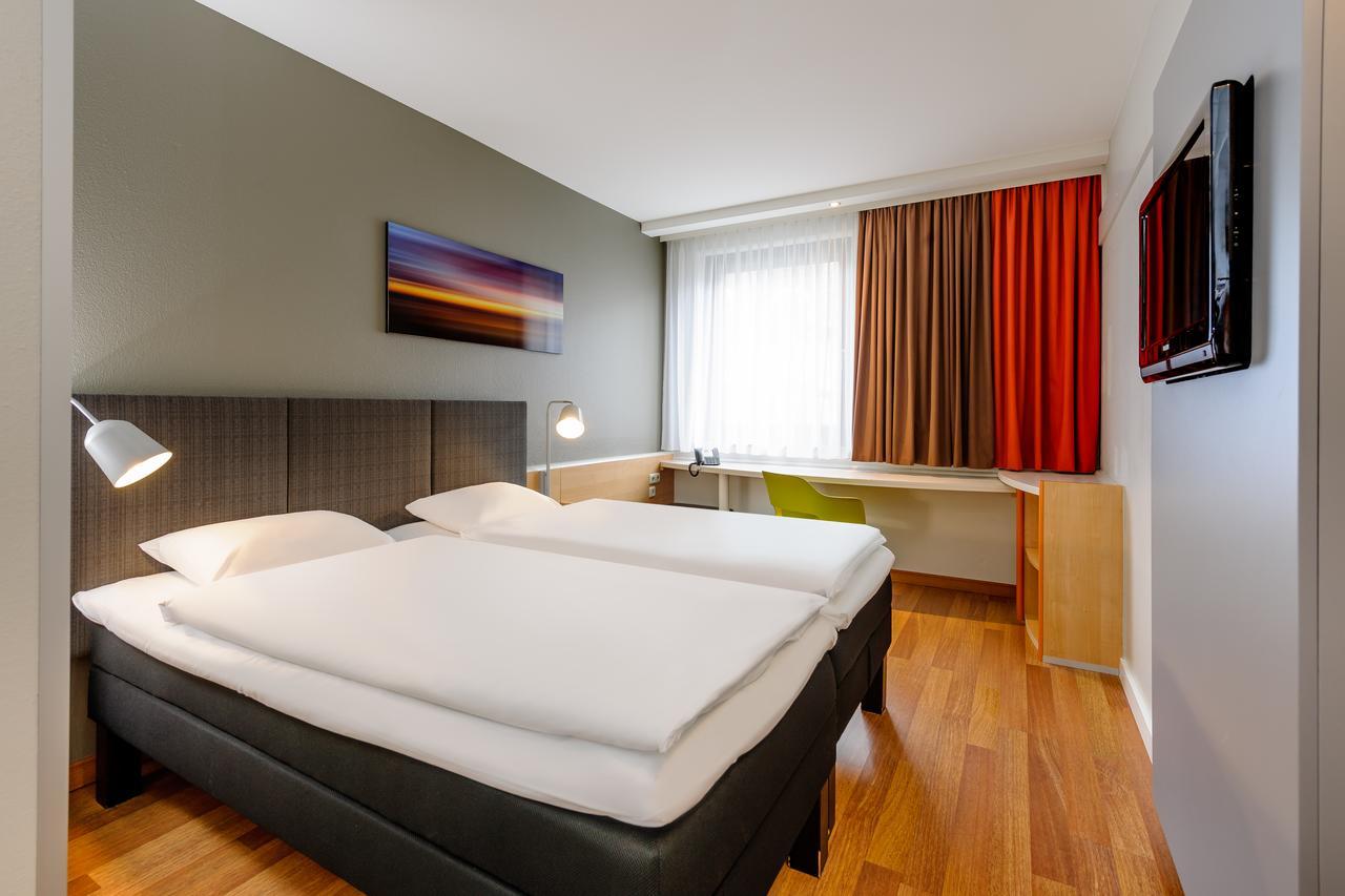 Ibis Hotel 2*